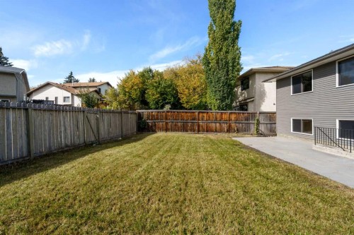 204 Mckerrell Way Se, Calgary, AB - Outdoor