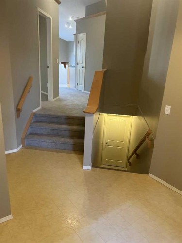 40 Bridlewood Gardens Sw, Calgary, AB - Indoor Photo Showing Other Room