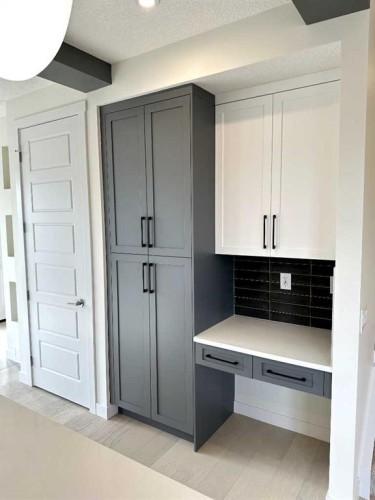 220 Waterford Heath, Chestermere, AB - Indoor