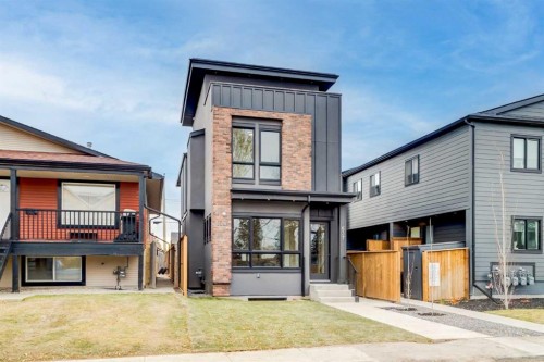 637 51 Avenue Sw, Calgary, AB - Outdoor