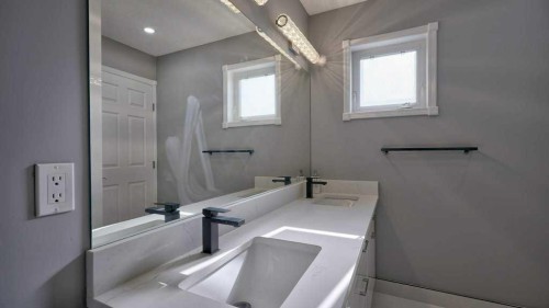 24073 Burma Road, Rural Rocky View County, AB - Indoor Photo Showing Bathroom