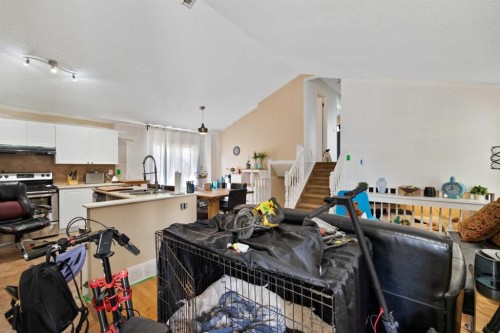 132 Mt Apex Green Se, Calgary, AB - Indoor