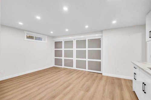 331 Springbank Place Sw, Calgary, AB - Indoor