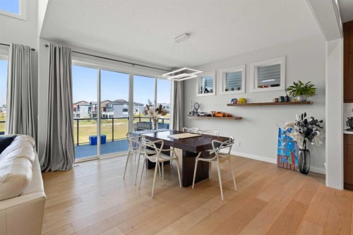 52 Evansfield Manor Nw, Calgary, AB - Indoor Photo Showing Dining Room