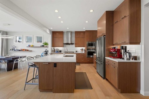 52 Evansfield Manor Nw, Calgary, AB - Indoor Photo Showing Kitchen With Upgraded Kitchen