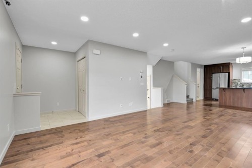 354 Legacy Village Way Se, Calgary, AB - Indoor