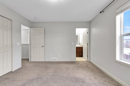 354 Legacy Village Way Se, Calgary, AB - Indoor Photo Showing Other Room