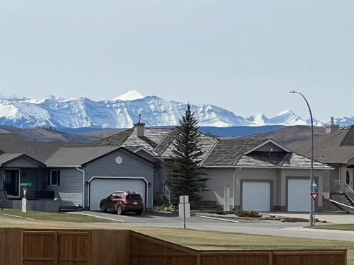 321 Twin Cities Drive, Longview, AB 