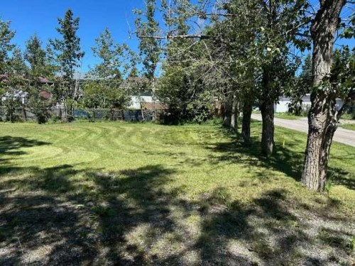 321 Twin Cities Drive, Longview, AB 