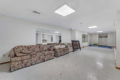 20 Templehill Crescent Ne, Calgary, AB - Indoor