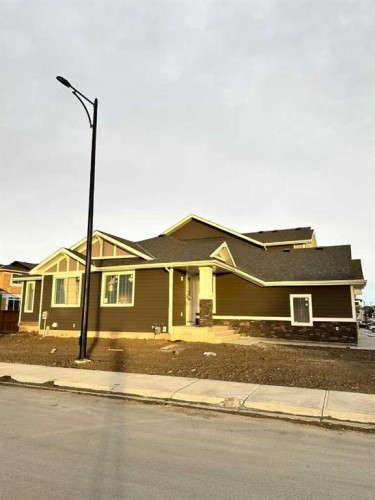 277 Waterford Way, Chestermere, AB - 