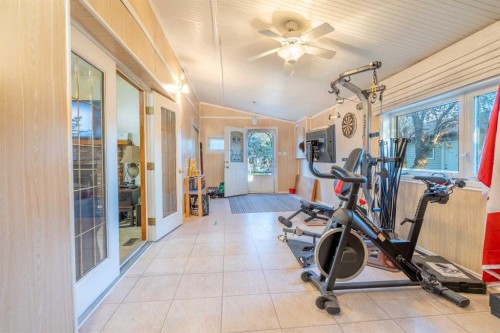 62 Buskmose Drive, Grandview, AB - Indoor Photo Showing Gym Room