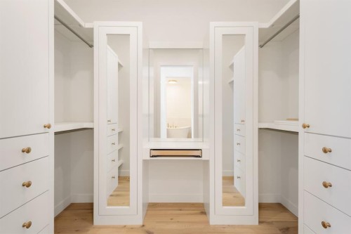 2115 22 Avenue Sw, Calgary, AB - Indoor Photo Showing Other Room