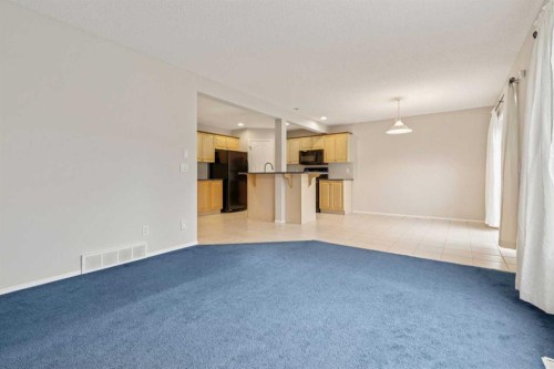 146 Everwillow Close Sw, Calgary, AB - Indoor Photo Showing Other Room