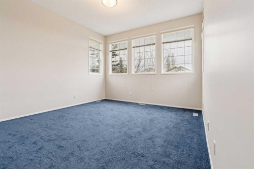 146 Everwillow Close Sw, Calgary, AB - Indoor Photo Showing Other Room