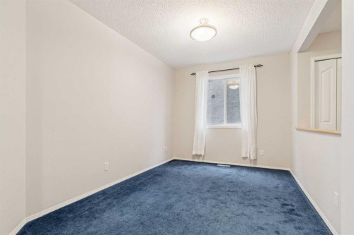 146 Everwillow Close Sw, Calgary, AB - Indoor Photo Showing Other Room