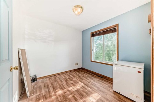 128 Erin Meadow Way Se, Calgary, AB - Indoor Photo Showing Other Room