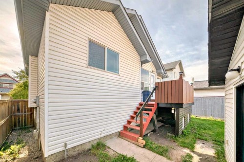 128 Erin Meadow Way Se, Calgary, AB - Outdoor With Exterior