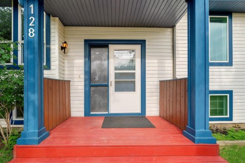 128 Erin Meadow Way Se, Calgary, AB - Outdoor With Exterior