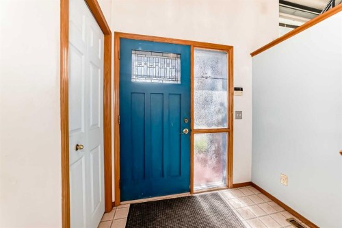 128 Erin Meadow Way Se, Calgary, AB - Indoor Photo Showing Other Room