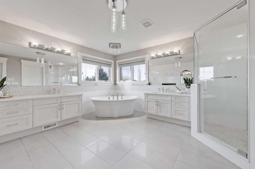 32 Aspen Ridge Manor Sw, Calgary, AB - Indoor Photo Showing Bathroom