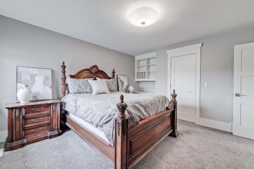 32 Aspen Ridge Manor Sw, Calgary, AB - Indoor Photo Showing Bedroom