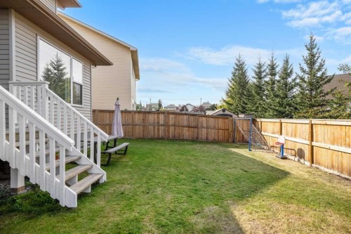 808 Coopers Square Sw, Airdrie, AB - Outdoor