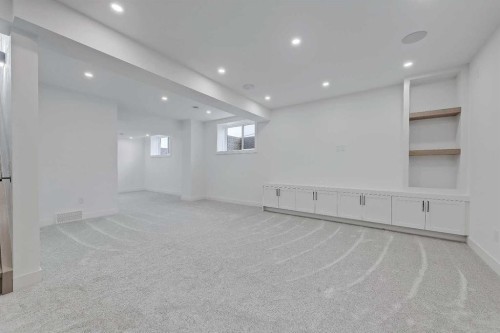 4840 22 Avenue Nw, Calgary, AB - Indoor