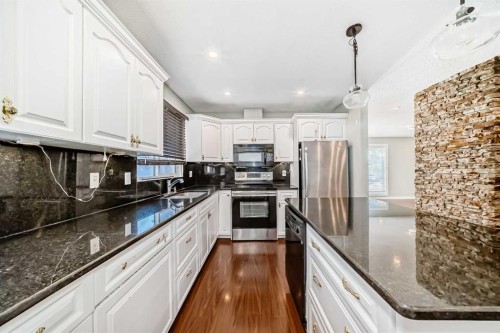 130 Braniff Crescent Sw, Calgary, AB - Indoor Photo Showing Kitchen