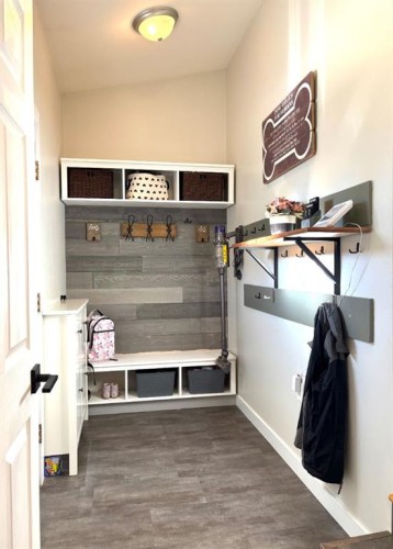 124 Glenpatrick Drive Sw, Calgary, AB - Indoor Photo Showing Other Room