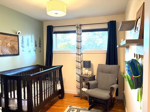 124 Glenpatrick Drive Sw, Calgary, AB - Indoor