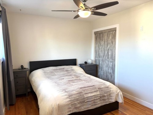 124 Glenpatrick Drive Sw, Calgary, AB - Indoor Photo Showing Bedroom