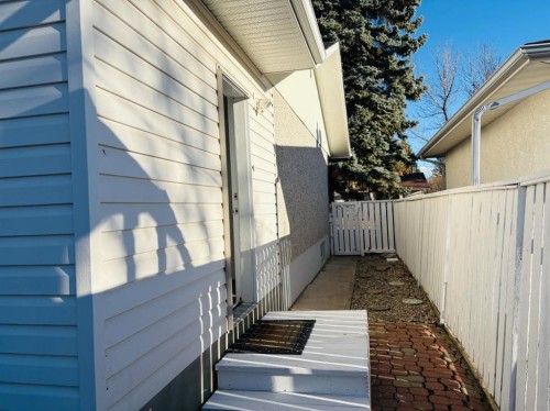 124 Glenpatrick Drive Sw, Calgary, AB - Outdoor With Exterior