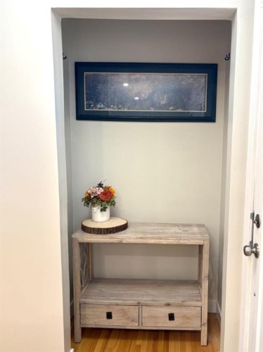 124 Glenpatrick Drive Sw, Calgary, AB - Indoor Photo Showing Other Room