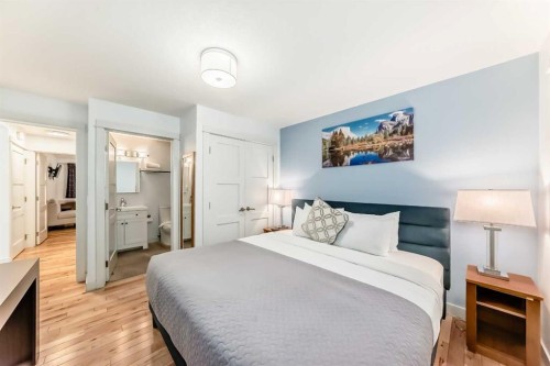 1-1406 2Nd Avenue, Canmore, AB - Indoor Photo Showing Bedroom
