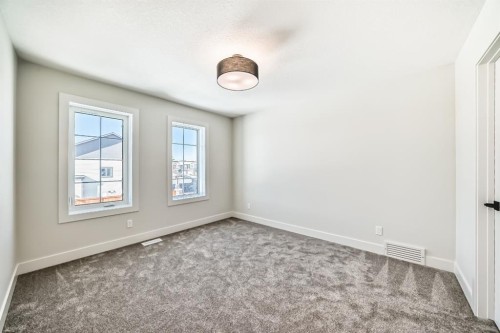 80 Legacy Woods Crescent Se, Calgary, AB - Indoor Photo Showing Other Room