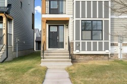 242 Alpine Avenue SW Calgary, AB T2Y 0R8