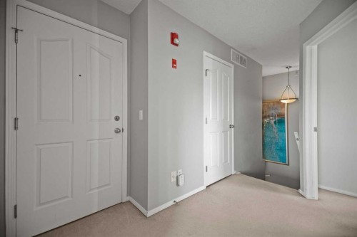 304-1608 12 Avenue Sw, Calgary, AB - Indoor Photo Showing Other Room