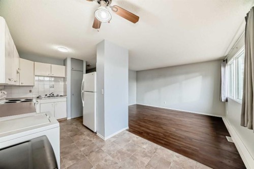 16 Beaver Dam Place Ne, Calgary, AB - Indoor