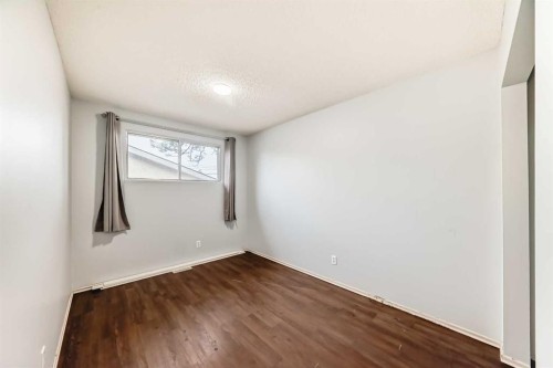 16 Beaver Dam Place Ne, Calgary, AB - Indoor Photo Showing Other Room