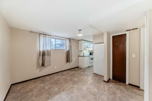 16 Beaver Dam Place Ne, Calgary, AB - Indoor