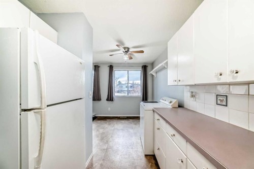 16 Beaver Dam Place Ne, Calgary, AB - Indoor Photo Showing Kitchen
