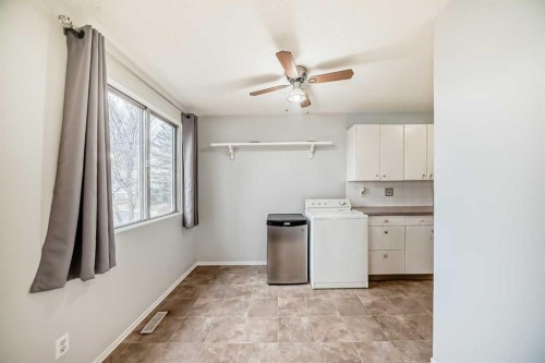 16 Beaver Dam Place Ne, Calgary, AB - Indoor Photo Showing Laundry Room