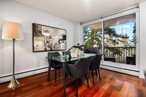 101-316 Cedar Crescent Sw, Calgary, AB - Indoor Photo Showing Dining Room