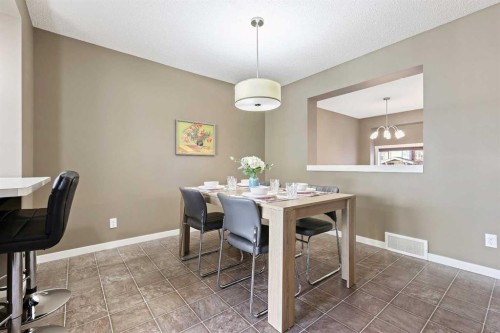313 Auburn Bay Circle Se, Calgary, AB - Indoor Photo Showing Dining Room