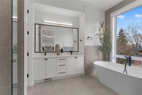 2325 23 Street Nw, Calgary, AB - Indoor Photo Showing Bathroom