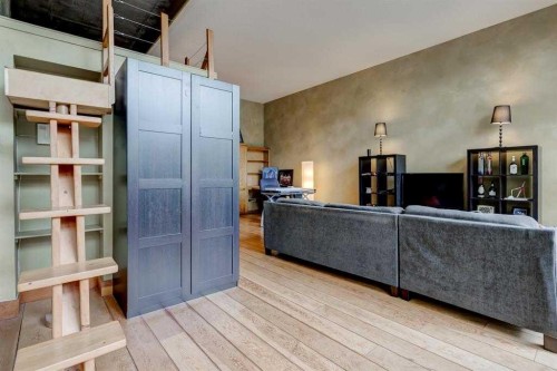 102-59 Glamis Drive Sw, Calgary, AB - Indoor