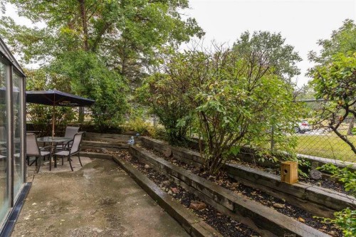 102-59 Glamis Drive Sw, Calgary, AB - Outdoor