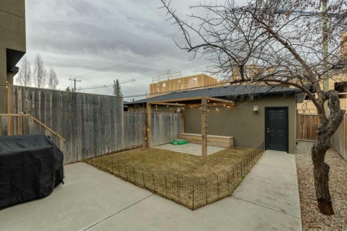 4509 19 Avenue Nw, Calgary, AB - Outdoor