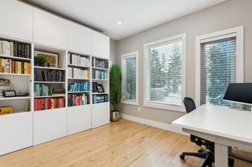 4509 19 Avenue Nw, Calgary, AB - Indoor Photo Showing Office